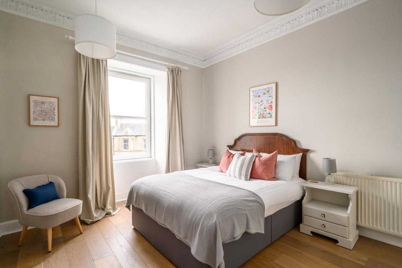 2Br New Town Castle View Apartment EDI Eksteriør billede