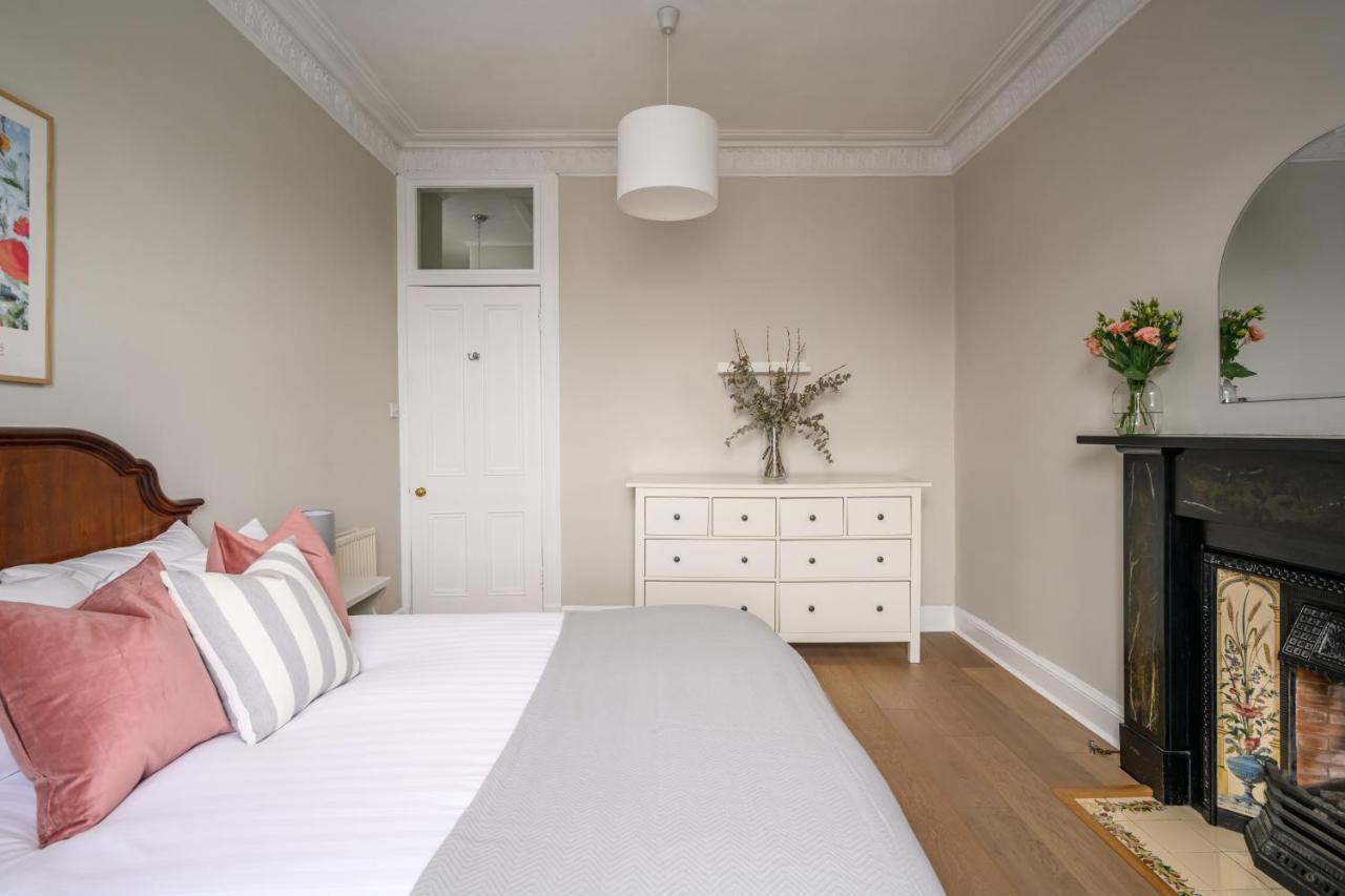 2Br New Town Castle View Apartment EDI Eksteriør billede